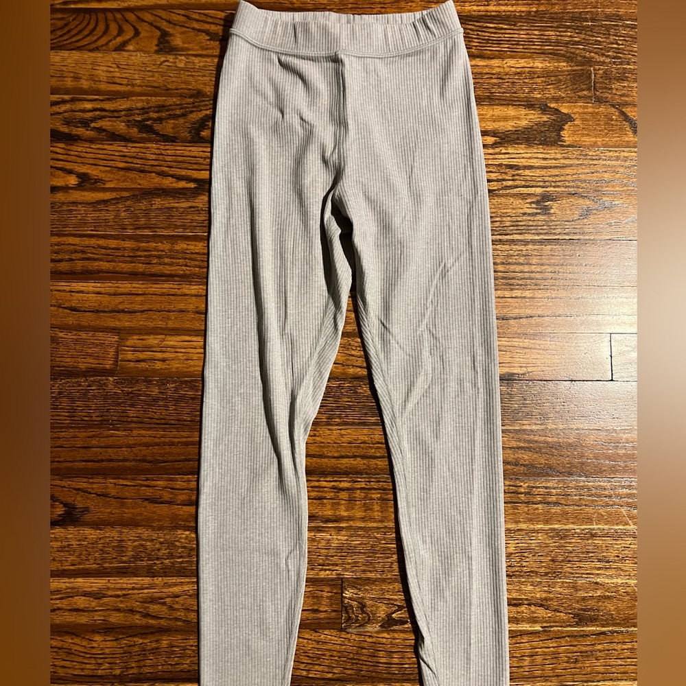ALO gray ribbed legging, SMALL